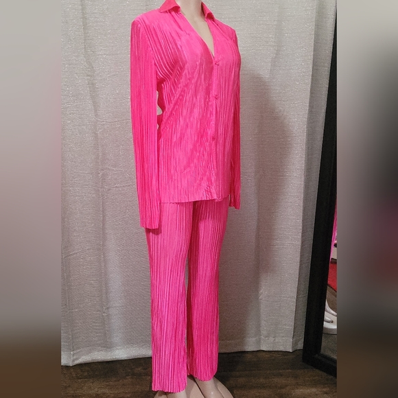 2 pieces set outfit new size S, M, L available strech material ♥️ - Picture 8 of 13